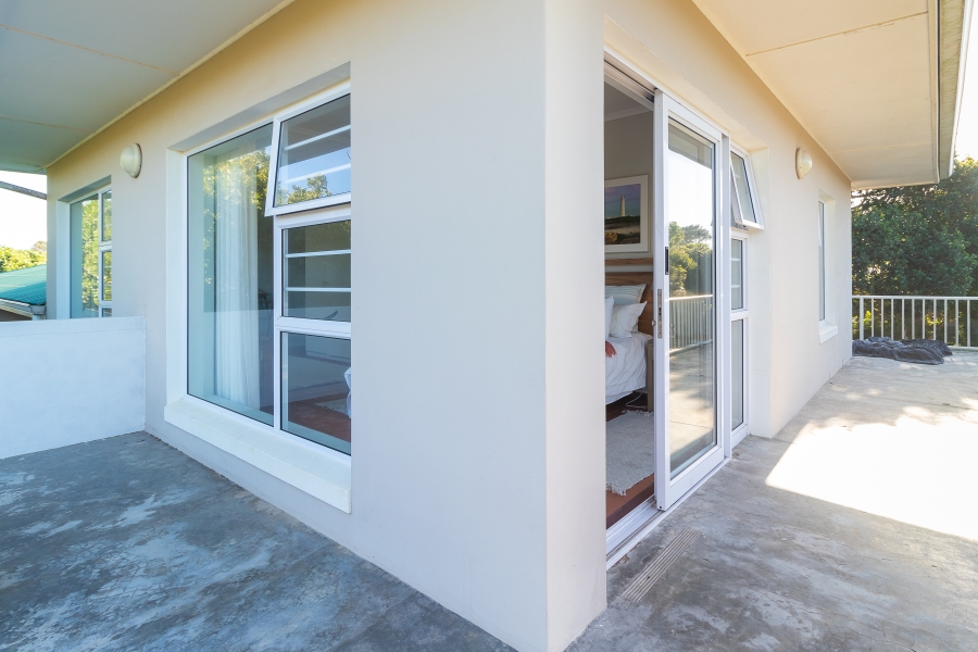 5 Bedroom Property for Sale in Kenton On Sea Eastern Cape